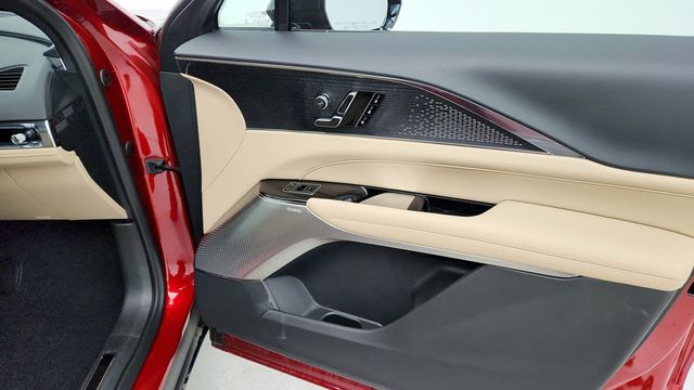 2024 Cadillac LYRIQ 4dr Sport 3 with Nappa Leather Package - 22950749 - 24