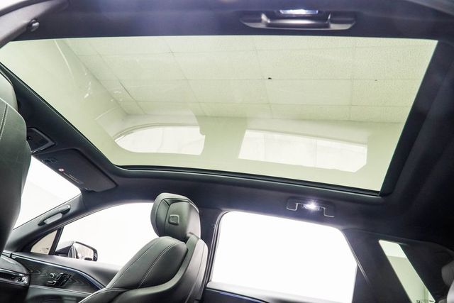 2024 Cadillac LYRIQ Sport 1 - Photo 32