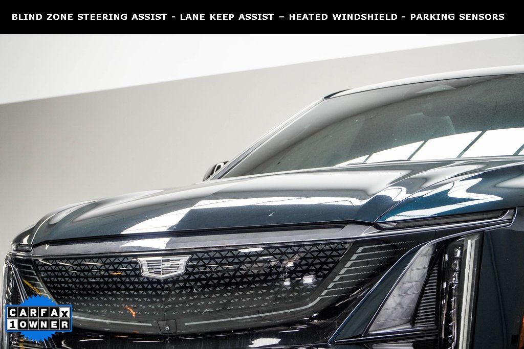 2024 Cadillac Lyriq Sport photo 2