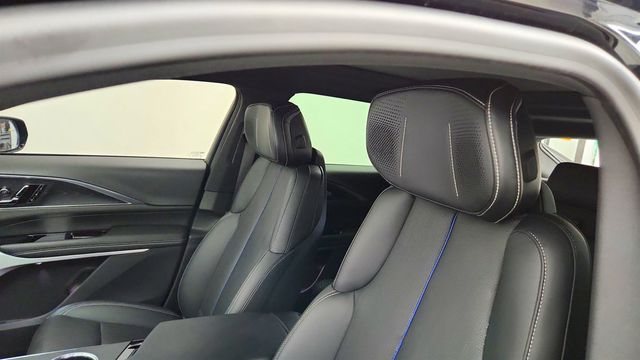 2024 Cadillac LYRIQ 4dr Sport w/1SJ - 23038805 - 19