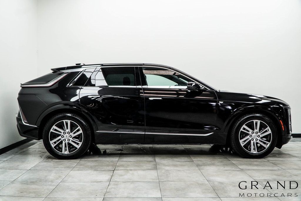 2024 Cadillac Lyriq Tech photo 10