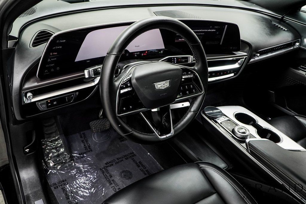 2024 Cadillac Lyriq Tech photo 15