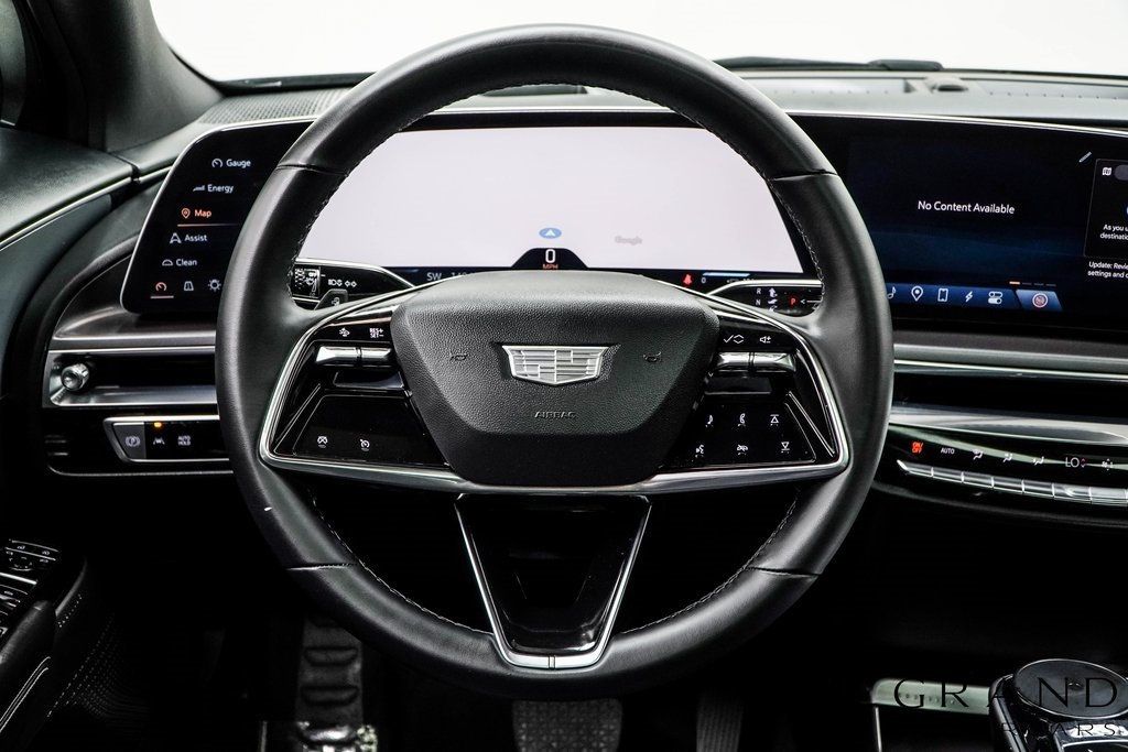 2024 Cadillac Lyriq Tech photo 18