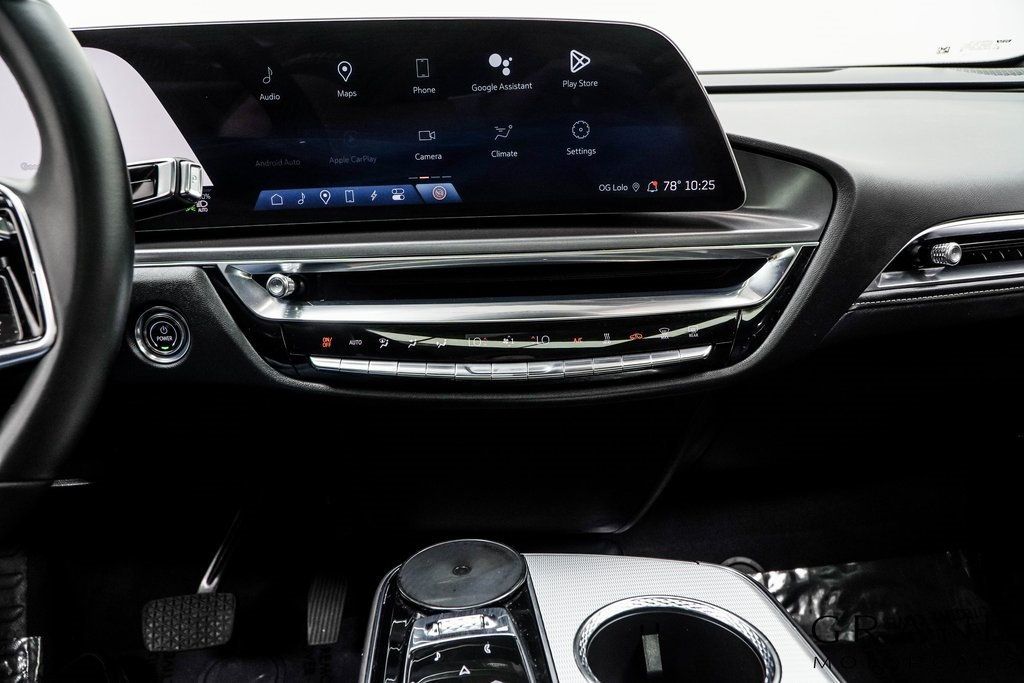 2024 Cadillac Lyriq Tech photo 22
