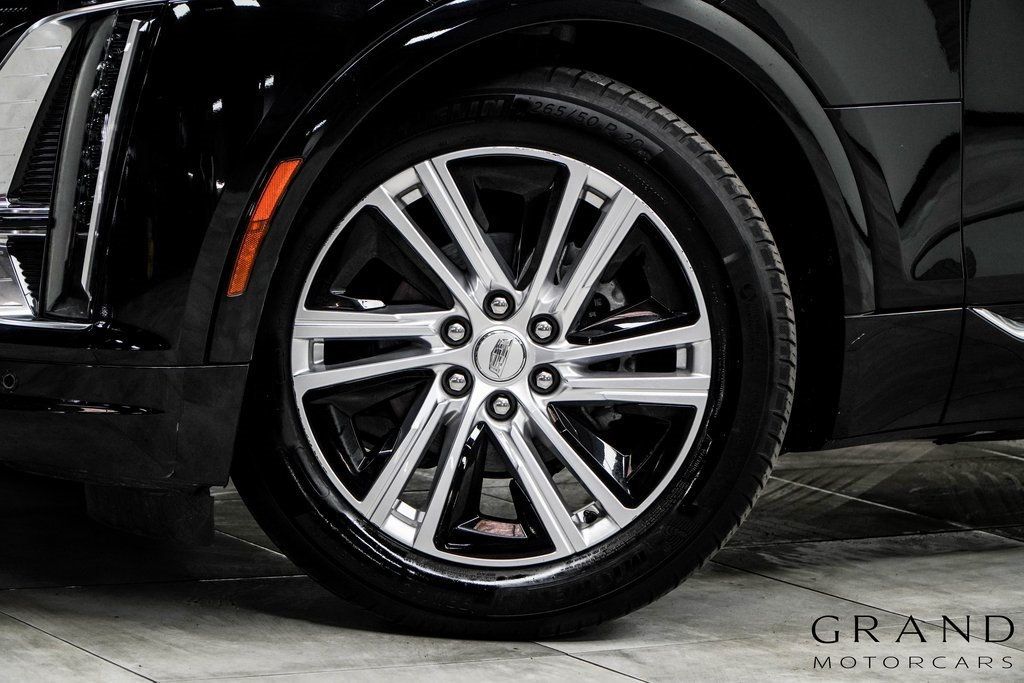2024 Cadillac Lyriq Tech photo 3