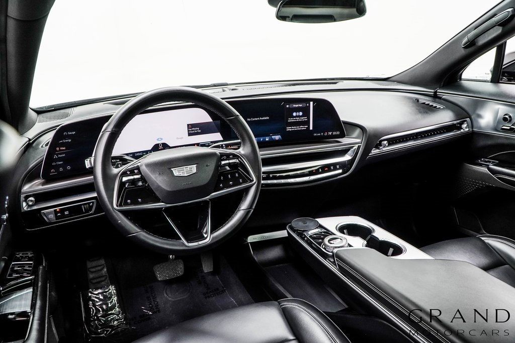 2024 Cadillac Lyriq Tech photo 5