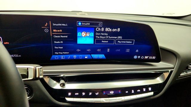 2024 Cadillac LYRIQ 4dr Tech w/1SA, 33'' Display, Wireless CarPlay & AKG Audio - 22999388 - 15