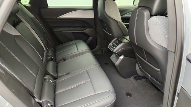 2024 Cadillac LYRIQ 4dr Tech w/1SA, 33'' Display, Wireless CarPlay & AKG Audio - 22999388 - 20