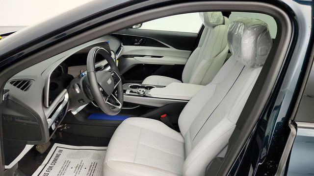 2024 Cadillac LYRIQ AWD 4dr Luxury 3 (1SE) with 500 Horsepower - 22950736 - 16