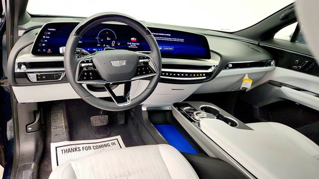 2024 Cadillac LYRIQ AWD 4dr Luxury 3 (1SE) with 500 Horsepower - 22978775 - 9
