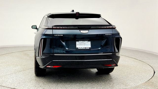 2024 Cadillac LYRIQ AWD 4dr Luxury 3 (1SE) with 500 Horsepower - 22978775 - 5