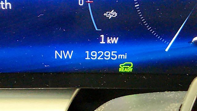 2024 Cadillac LYRIQ AWD 4dr Sport 2 (1SJ) - 23020994 - 13