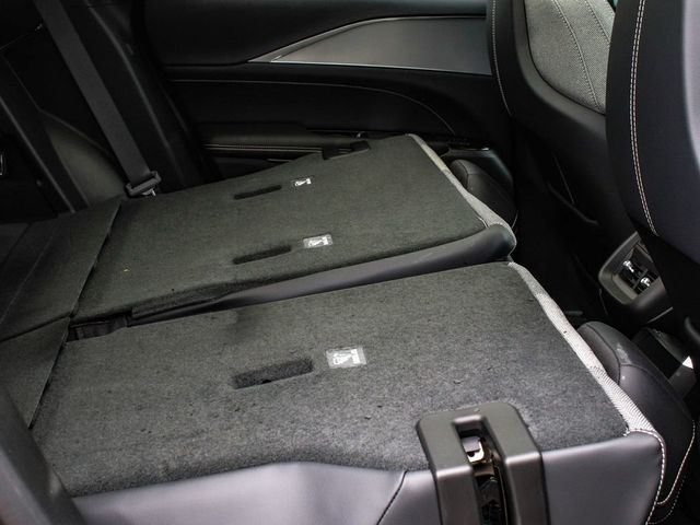 2024 CADILLAC LYRIQ Tech - 23076952 - 36