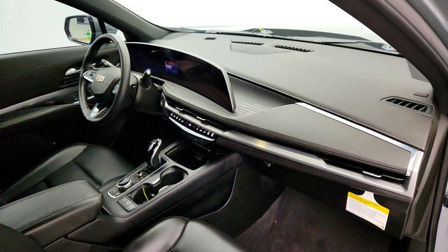 2024 Cadillac XT4 4dr Premium Luxury with Power, Dual Panel Glass Sunroof - 22968458 - 28