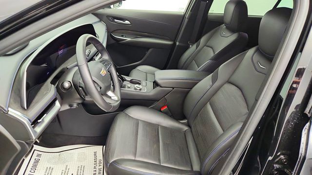 2024 Cadillac XT4 4dr Sport with Comfort/Convenience and Technology Packages - 22967908 - 18