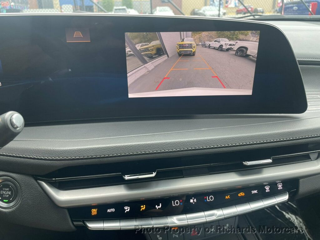 2024 Cadillac XT4 AWD 4dr Premium Luxury - 23069371 - 8