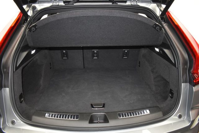 2024 Cadillac XT4 AWD 4dr Premium Luxury - 22921597 - 38