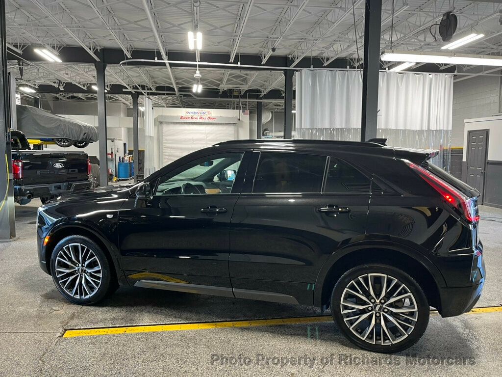 2024 Cadillac XT4 Sport photo 10