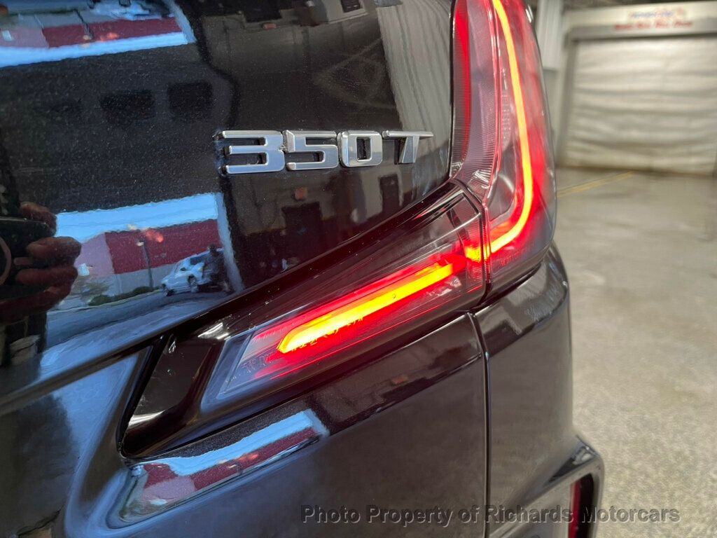 2024 Cadillac XT4 Sport photo 7