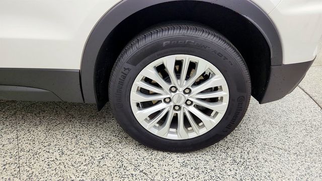 2024 Cadillac XT4 FWD 4dr Luxury w/ Cold Weather Pkg & AKG 14-Speaker Audio - 23035685 - 8
