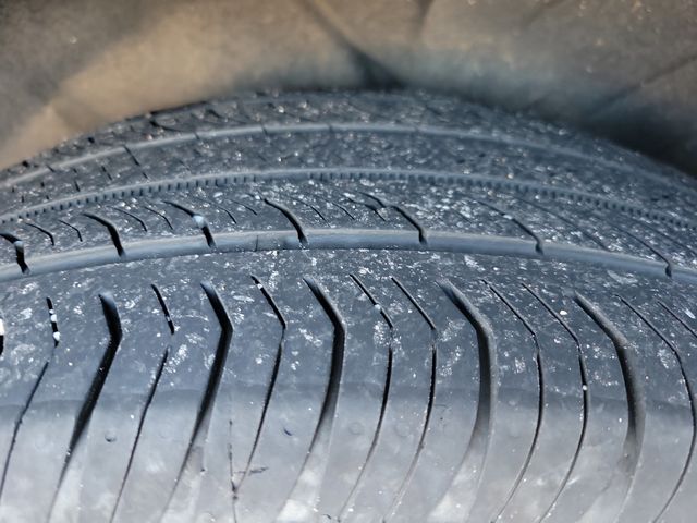 2024 Cadillac XT4 FWD 4dr Premium Luxury - 22952018 - 24