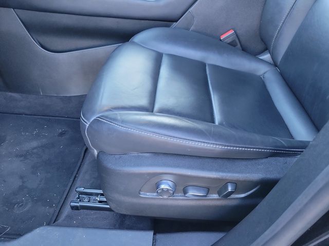 2024 Cadillac XT4 FWD 4dr Premium Luxury - 22952018 - 4