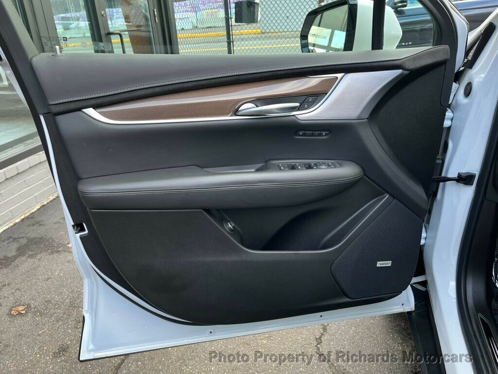2024 Cadillac XT5 AWD 4dr Sport - 22939872 - 11
