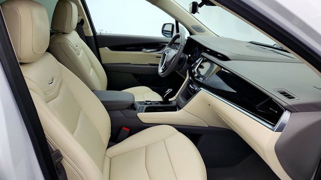 2024 Cadillac XT6 AWD 4dr Premium Luxury w/ Technology Package & 6-Person Seating - 23000090 - 25