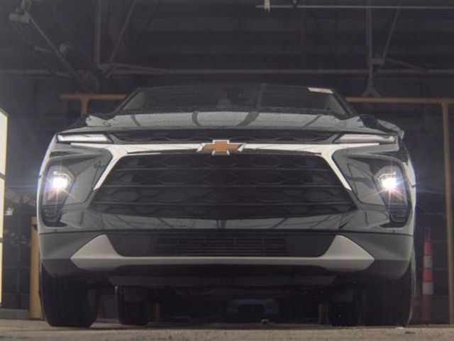 2024 Chevrolet Blazer FWD 4dr LT w/2LT - 23008219 - 3