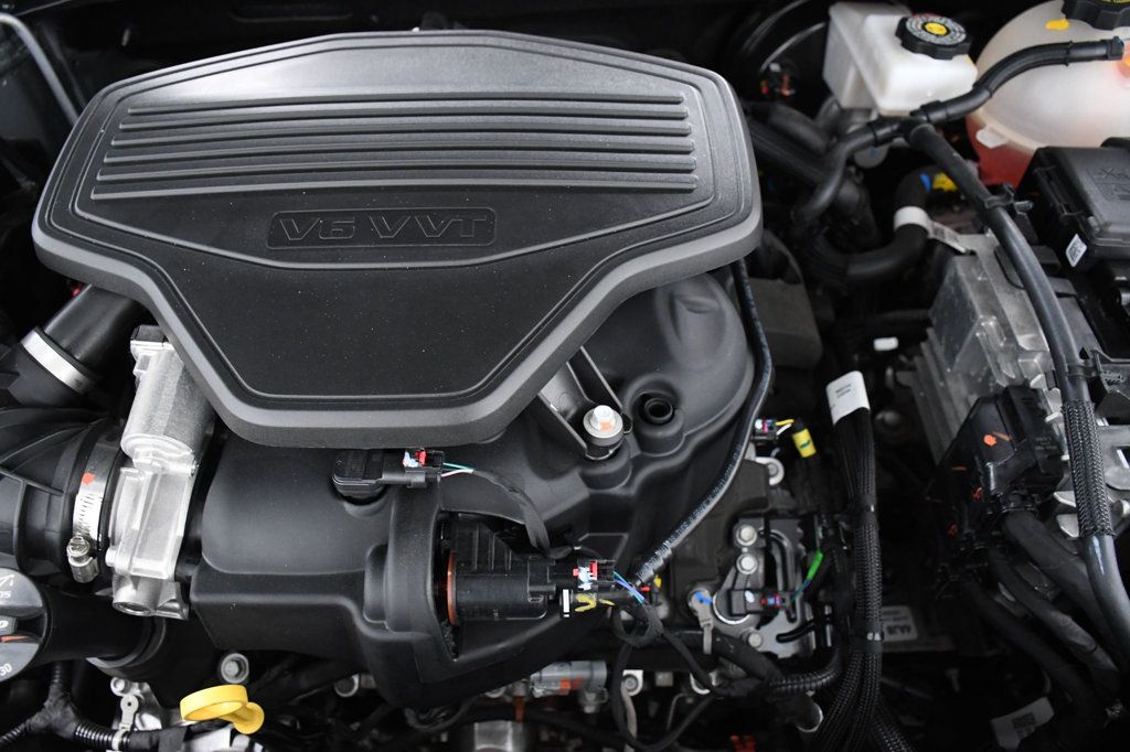 2024 Chevrolet Blazer FWD 4dr RS - 22843952 - 18