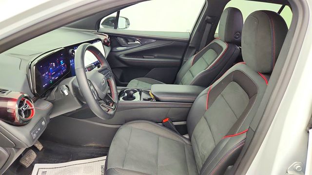 2024 Chevrolet Blazer EV eAWD 4dr 1RS w/ Convenience and Driver Confidence Package - 23026255 - 17