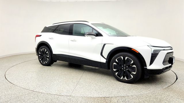 2024 Chevrolet Blazer EV eAWD 4dr 1RS w/ Convenience and Driver Confidence Package - 23026255 - 2