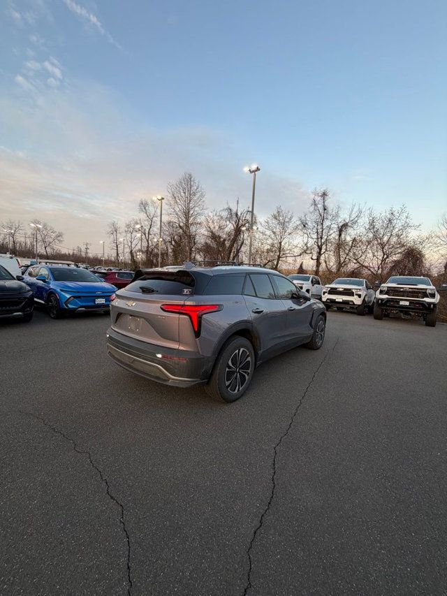 2024 Chevrolet Blazer EV eAWD 4dr LT - 23001993 - 5