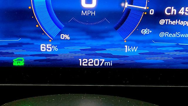 2024 Chevrolet Blazer EV eAWD 4dr LT w/ Comfort & Convenience Pkg + Driver Confidence - 23041430 - 14