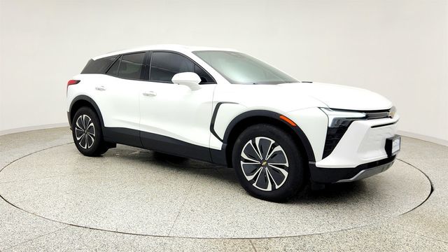 2024 Chevrolet Blazer EV eAWD 4dr LT w/ Comfort & Convenience Pkg + Driver Confidence - 23041430 - 2