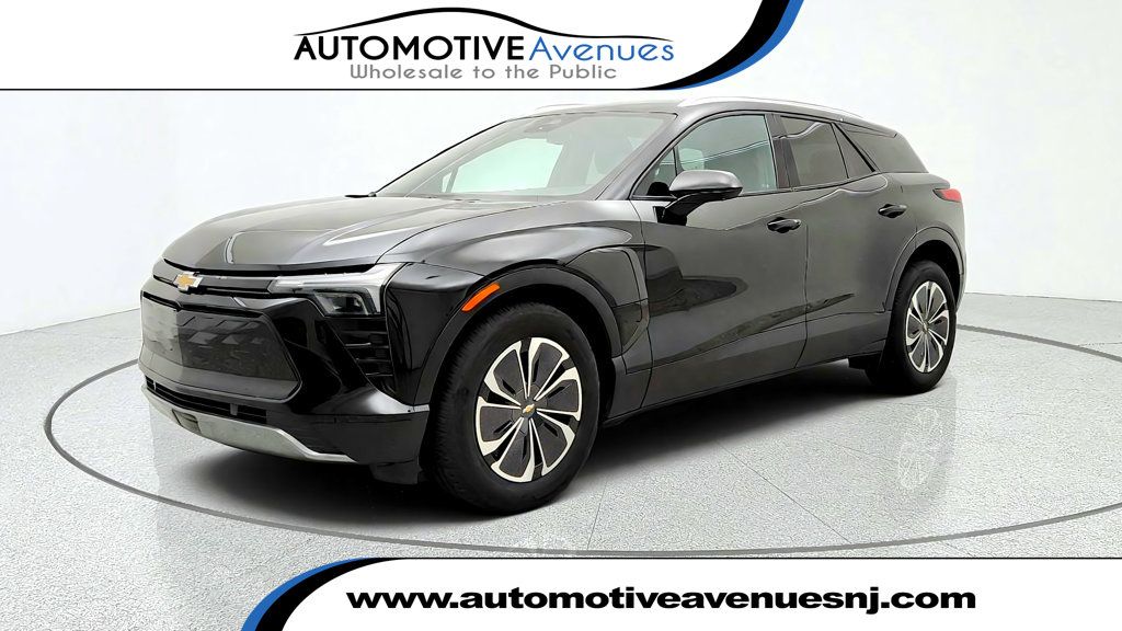 2024 Chevrolet Blazer EV eAWD 4dr LT w/ Comfort & Convenience Pkg & Driver Confidence Pkg - 23089285 | Video 1