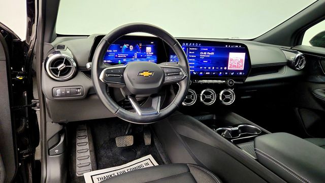 2024 Chevrolet Blazer EV eAWD 4dr LT w/ Comfort & Convenience Pkg & Driver Confidence Pkg - 23089285 - 11