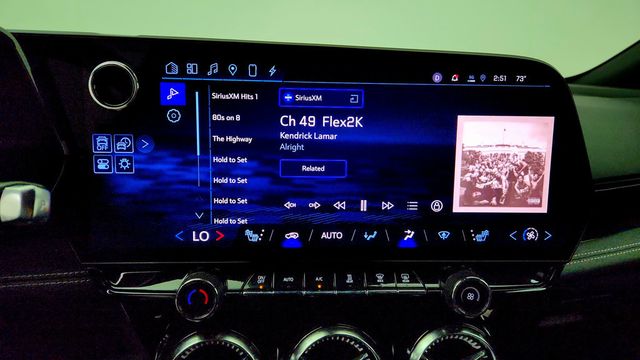 2024 Chevrolet Blazer EV eAWD 4dr LT w/ Comfort & Convenience Pkg & Driver Confidence Pkg - 23089285 - 16