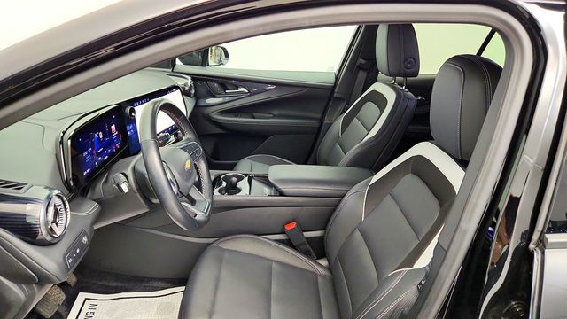 2024 Chevrolet Blazer EV eAWD 4dr LT w/ Comfort & Convenience Pkg & Driver Confidence Pkg - 23089285 - 19