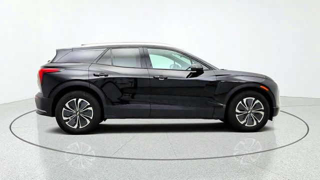 2024 Chevrolet Blazer EV eAWD 4dr LT w/ Comfort & Convenience Pkg & Driver Confidence Pkg - 23089285 - 3