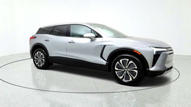 2024 Chevrolet Blazer EV eAWD 4dr LT w/ Comfort Pkg & Driver Confidence Pkg - 23074585 - 2