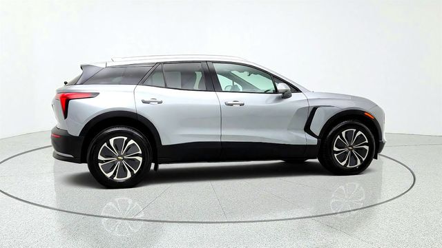 2024 Chevrolet Blazer EV eAWD 4dr LT w/ Comfort Pkg & Driver Confidence Pkg - 23074585 - 3