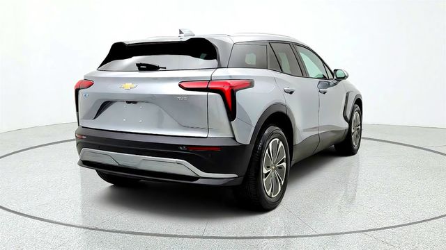 2024 Chevrolet Blazer EV eAWD 4dr LT w/ Comfort Pkg & Driver Confidence Pkg - 23074585 - 4