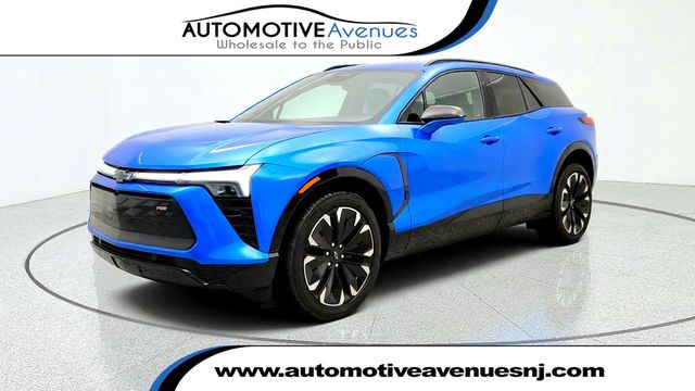 2024 Chevrolet Blazer EV eAWD 4dr RS w/ Convenience & Driver Confidence Pkg - 23088757 - 0