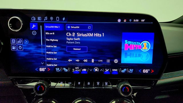 2024 Chevrolet Blazer EV eAWD 4dr RS w/ Convenience & Driver Confidence Pkg - 23088757 - 19