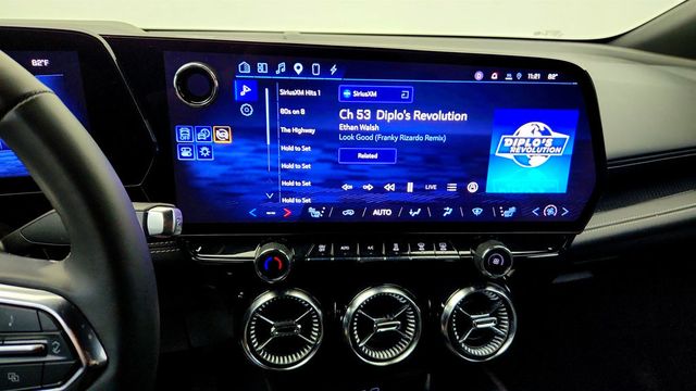 2024 Chevrolet Blazer EV LT eAWD w/ Comfort & Convenience and Driver Confidence Pkgs - 23050527 - 16