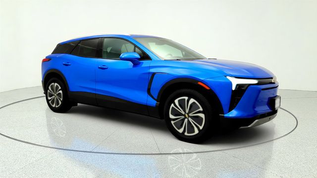 2024 Chevrolet Blazer EV LT w/ Comfort & Convenience Pkg & Driver Confidence Pkg - 23045076 - 2