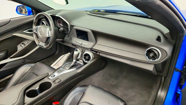 2024 Chevrolet Camaro 2dr Convertible 1LT w/ 10-Speed Automatic & 20'' Wheels - 22986293 - 24