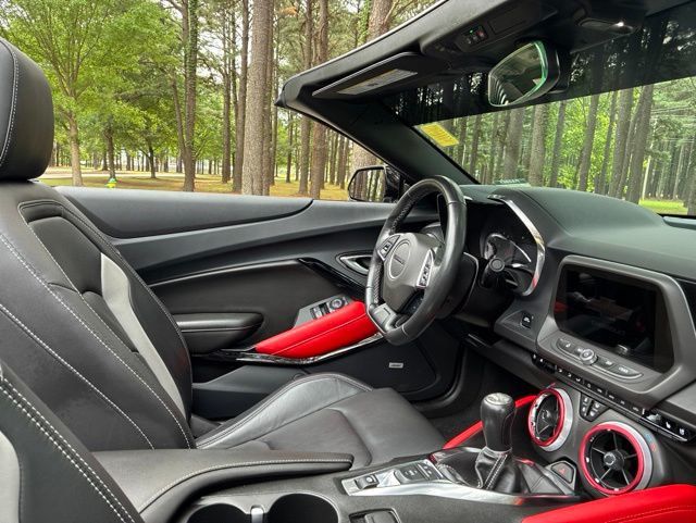 2024 Chevrolet Camaro 2dr Convertible 2LT - 23024153 - 22