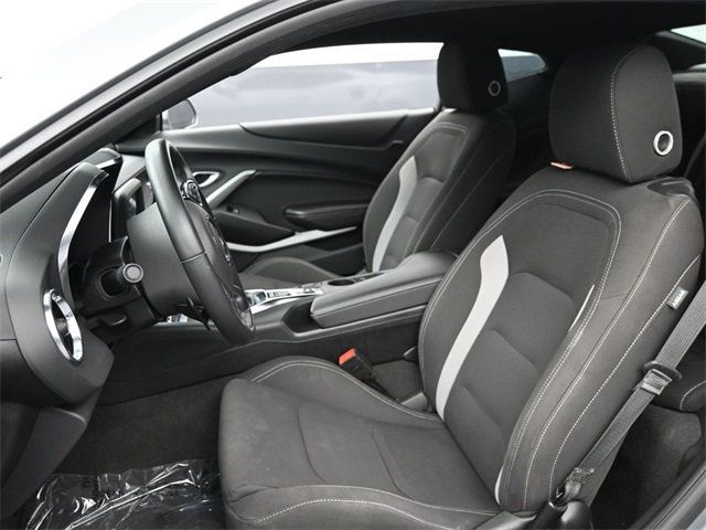 2024 Chevrolet Camaro 1LT photo 5